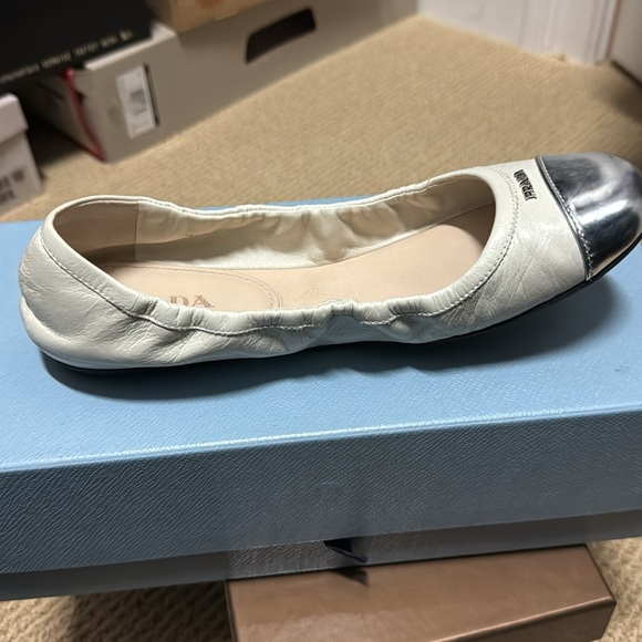 White with silver tip Prada flat - Picture 3 of 3